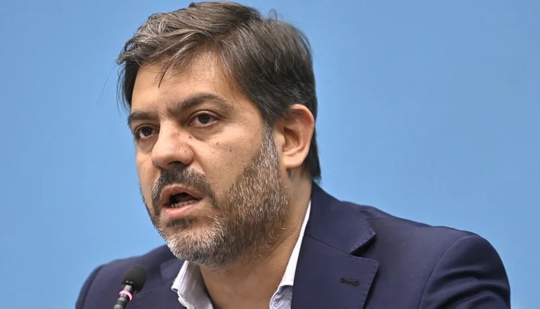 Carlos Bianco expuso que el gobierno de Milei «adeuda $ 7,8 billones a los bonaerenses»